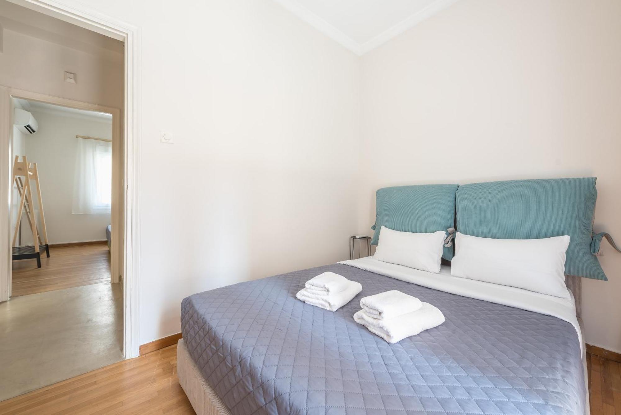 Apartamento Stylish 2 Bd Urban Retreat Near Panormou Metro Atenas Exterior foto